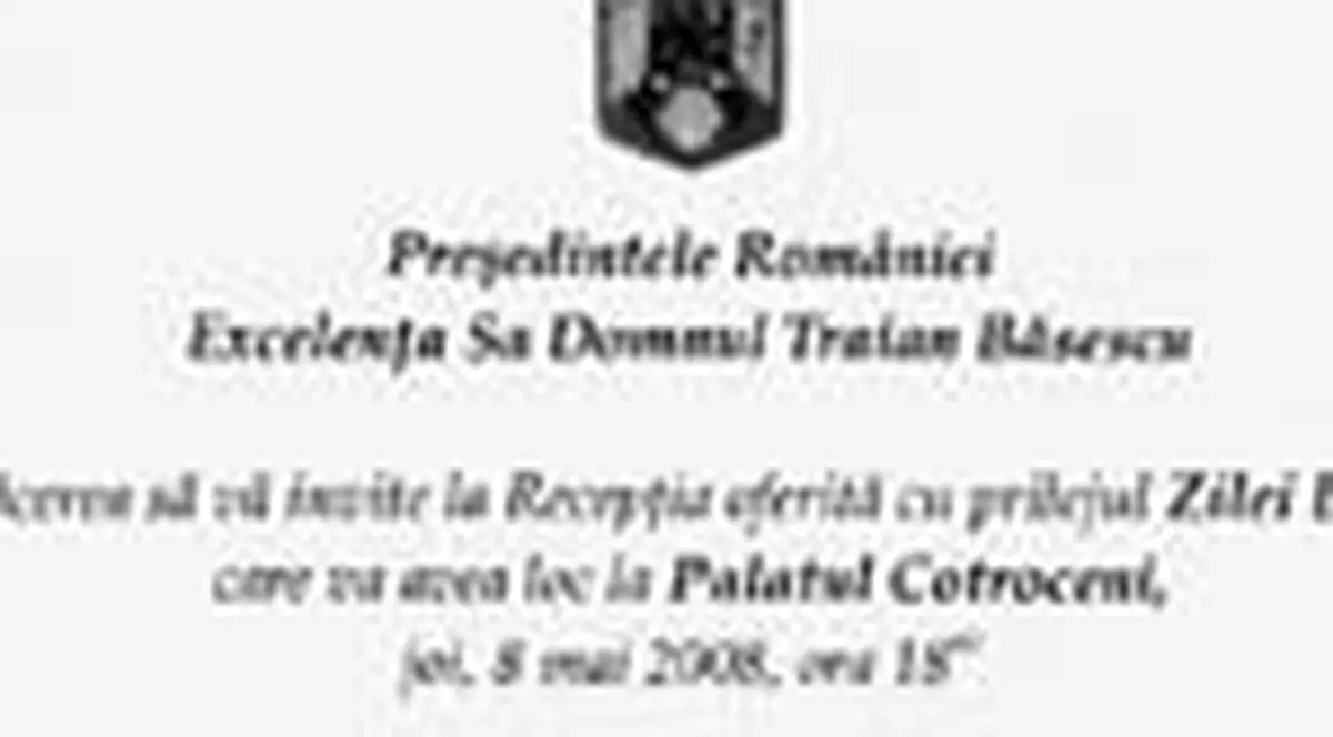 In rochie scurta la Cotroceni