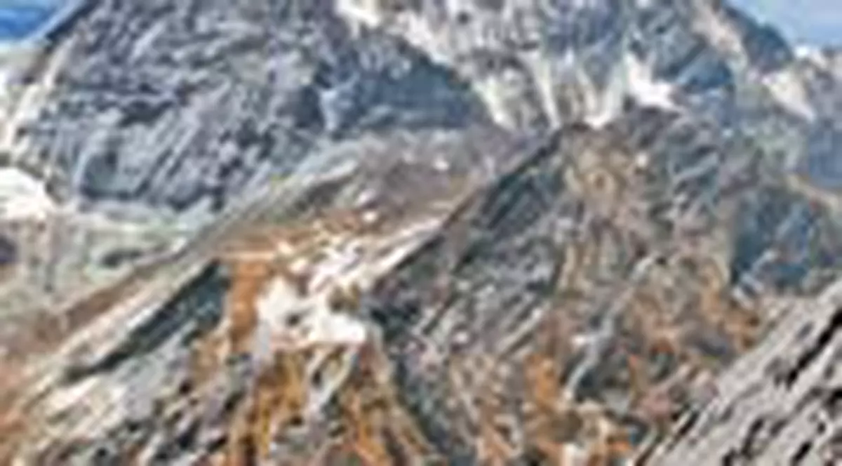 Mama isi duce fiica pe Himalaya