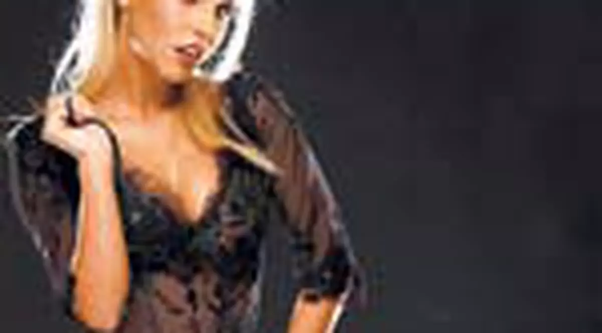 Andreea Spataru s-a mutat cu parintii