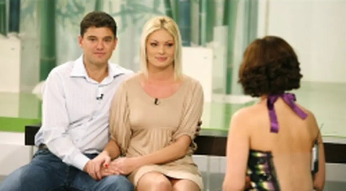 Cristian Boureanu i-a dus sotiei sale telemea la New York