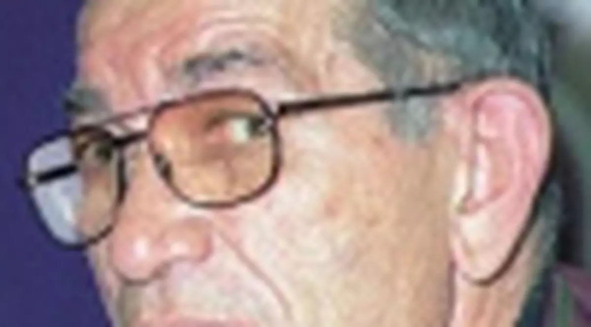 Ora 17.30: Poetul Cezar Ivanescu, inmormantat cu onoruri militare