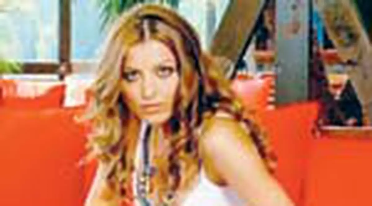 Elena Gheorghe canta la City Mall