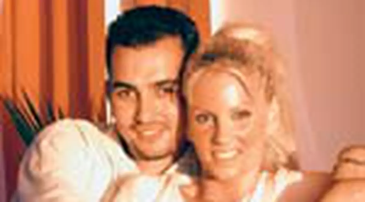 Andreea Banica l-a nasit pe Mihai de la Akcent