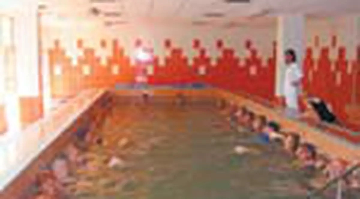 Pe ei ii vindeca apa de mare