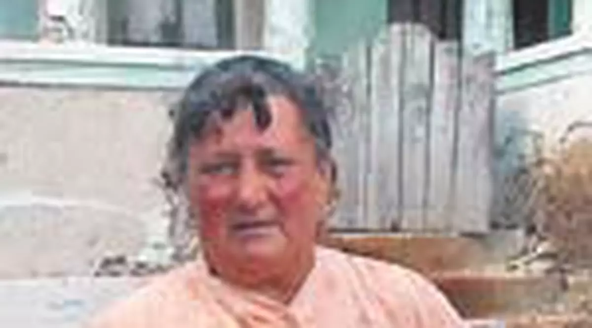 'I-am gasit spanzurati de grinda'