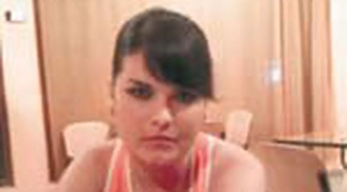 S-a impuscat cu arma tatalui, din dragoste 