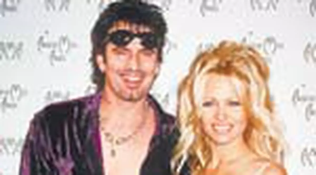 'Doar Pamela ma satisface'