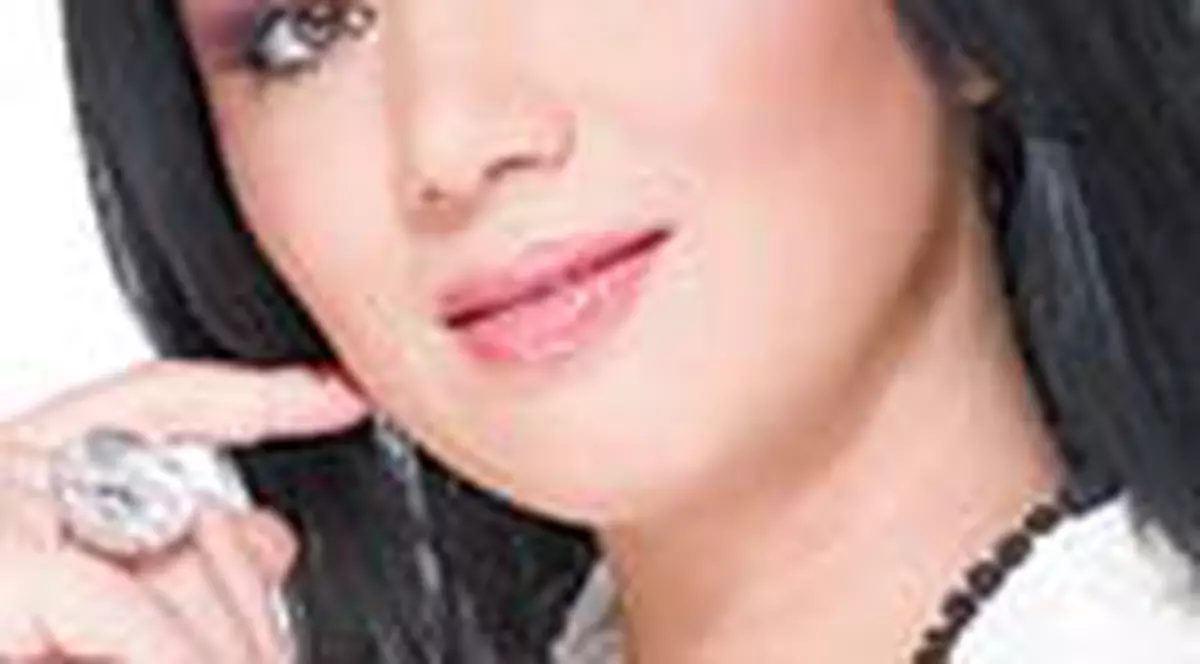 Oana Roman ar trebui sa renunte la palariutele de mamaita