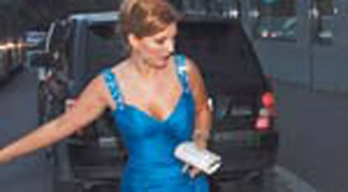 Cu ce te imbraci daca mergi la nunta