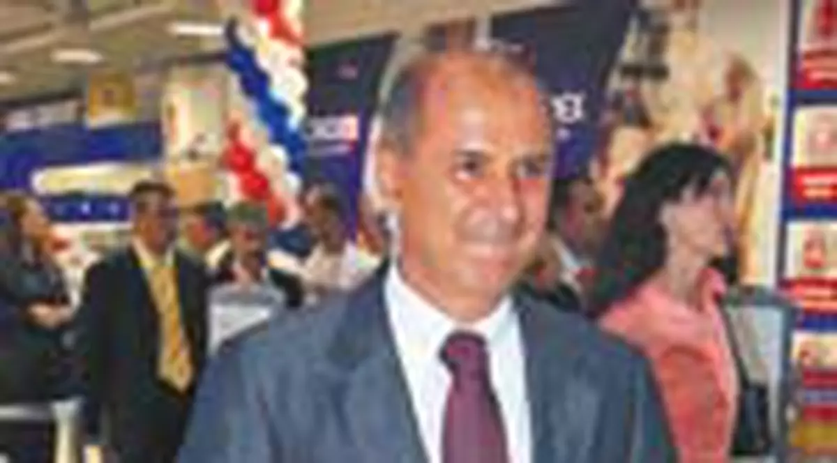 Copos, mai bogat cu 70.000.000 &euro;