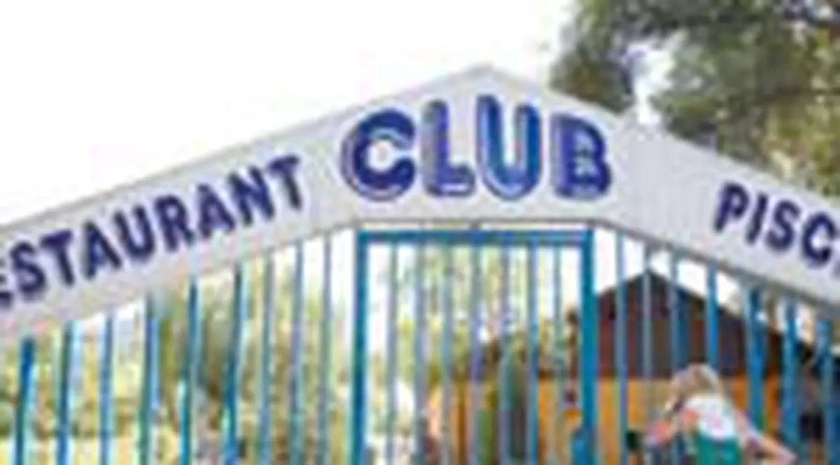 Unde faci, frate, o baie?