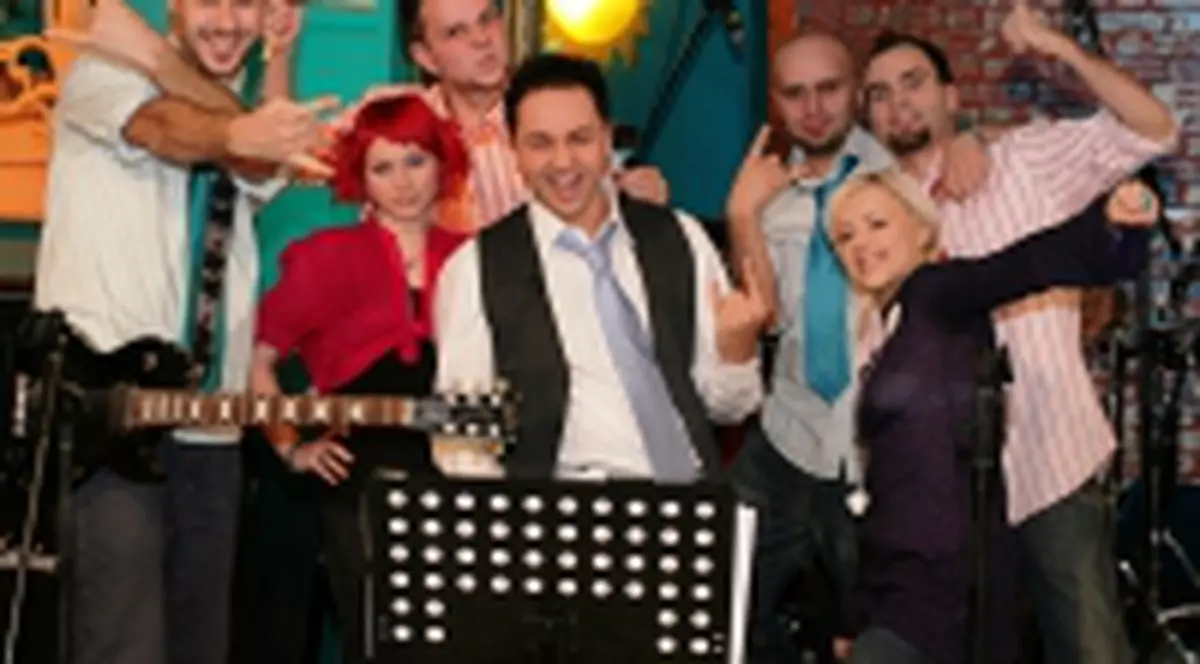 'Happy Hour' intra in vacanta din 18 iulie