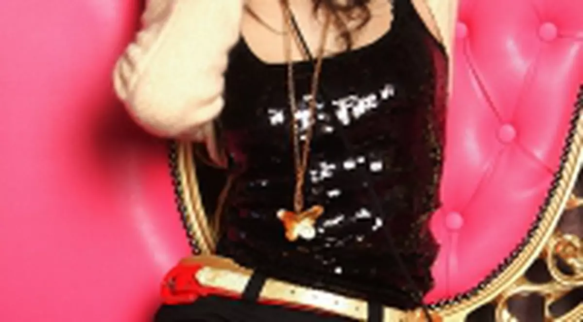 Oana Tache isi sarbatoreste ziua de nastere la munca