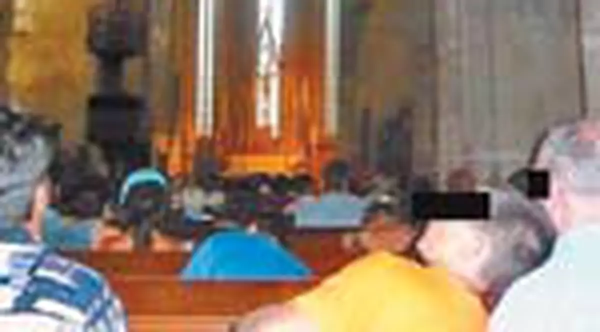 Pedofil surprins in timp ce agata doi pustani?