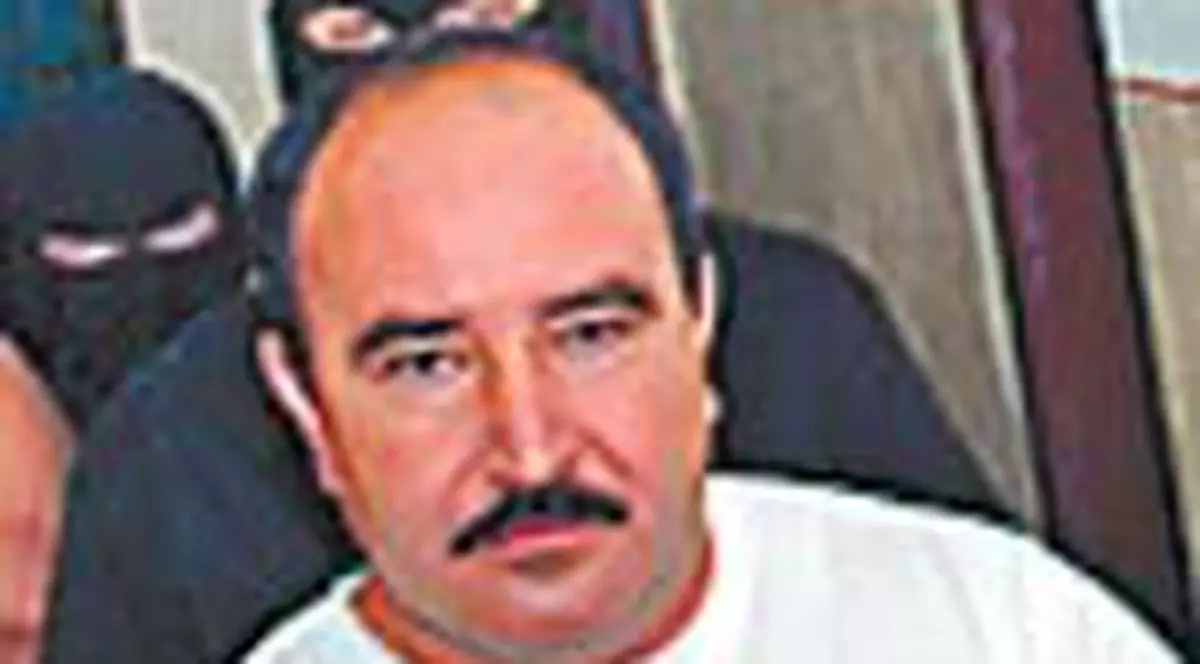 'Ma tin cu japca in puscarie'