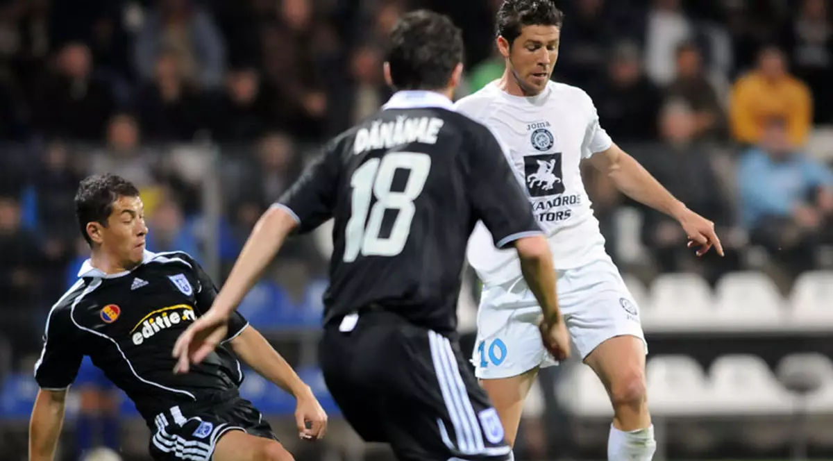 Craiova a "detronat" liderul Ligii I