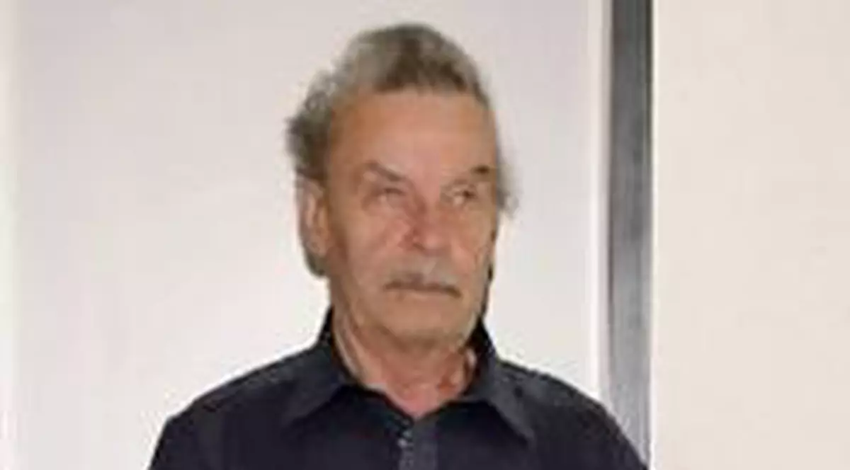 Josef Fritzl a revenit acasă!