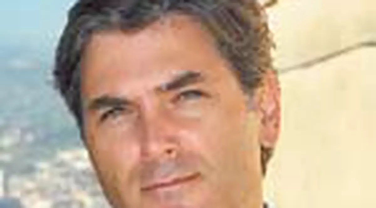 Mircea Radu i-a luat vinul lui Lazarov 