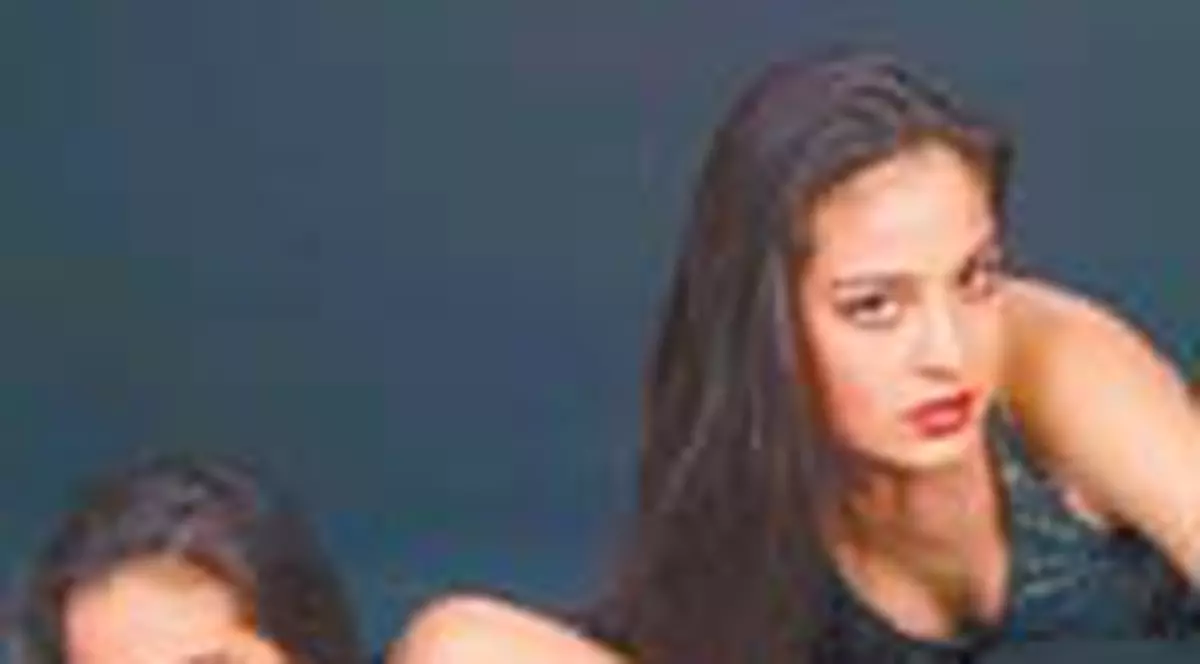 Gabriela Modorcea și Mihaela Modorcea, gemenele din trupa Indiggo