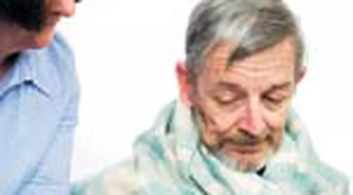 'Mi-am visat sotul batran si ramolit'