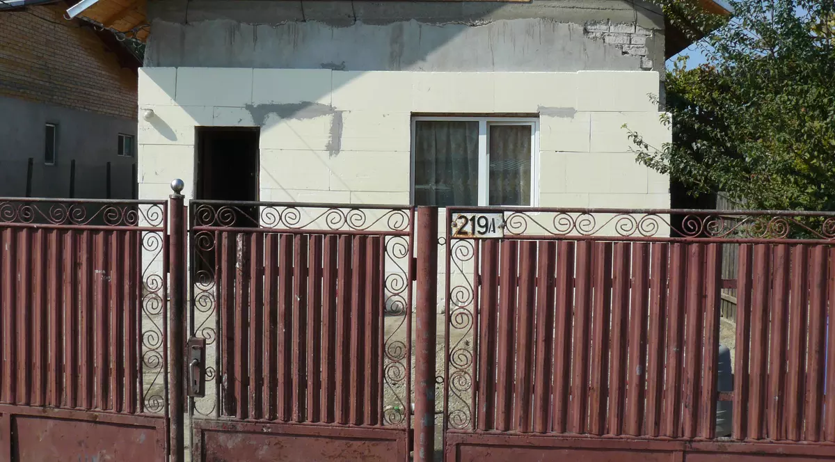 A devenit mamă la doar 15 ani