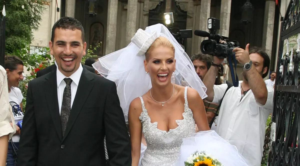 E Andreea Bănică însărcinată?