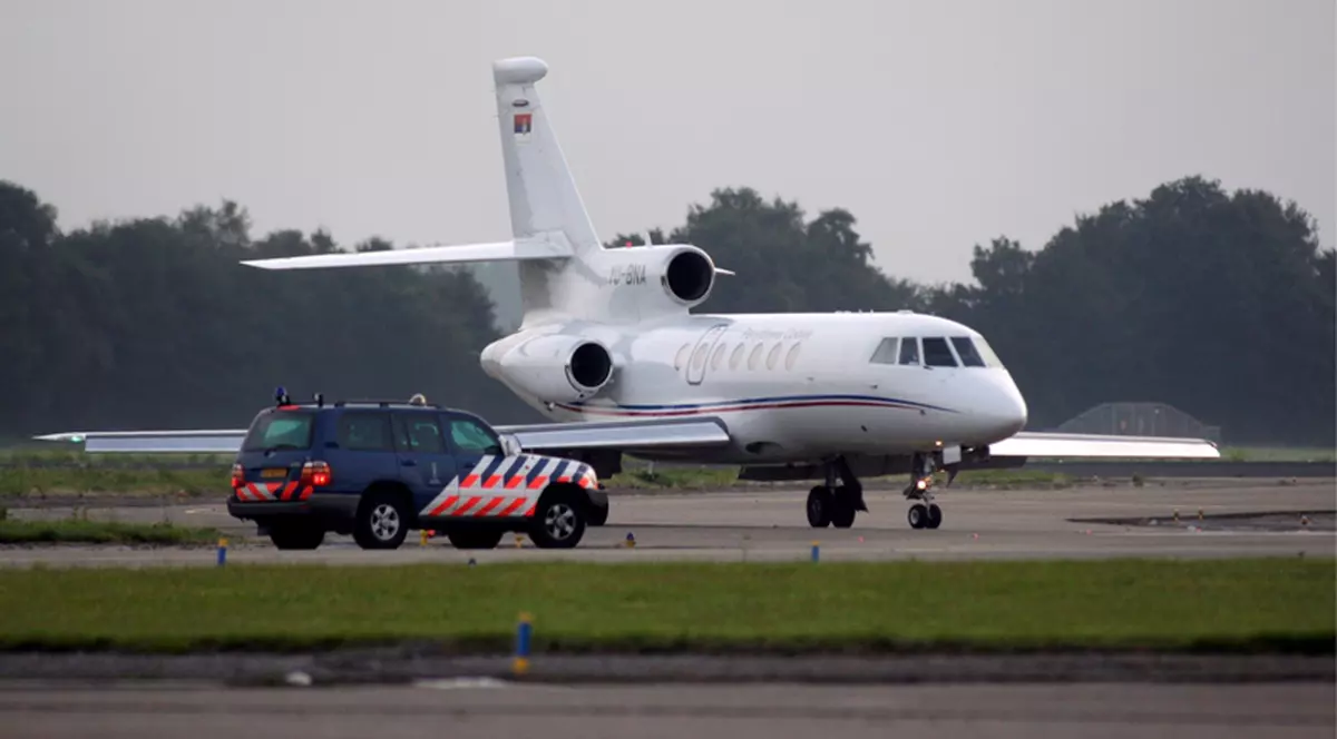 EVZ: Români, hoţi de motoare de avion în Franţa