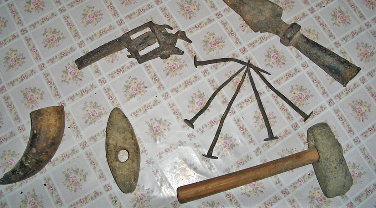 Un vâlcean colecţionează fosile vechi de zeci de mii de ani