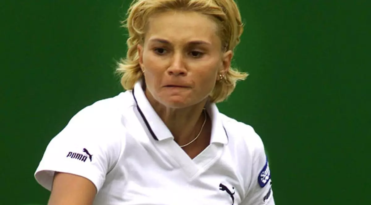 Ruxandra Dragomir vrea să-i ia locul lui Ilie Năstase la şefia FRT