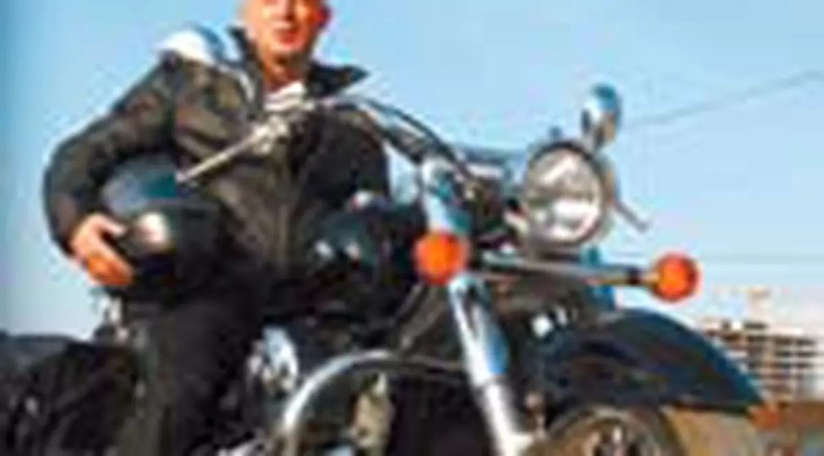 Vacanta Mare, trupa pe motoare