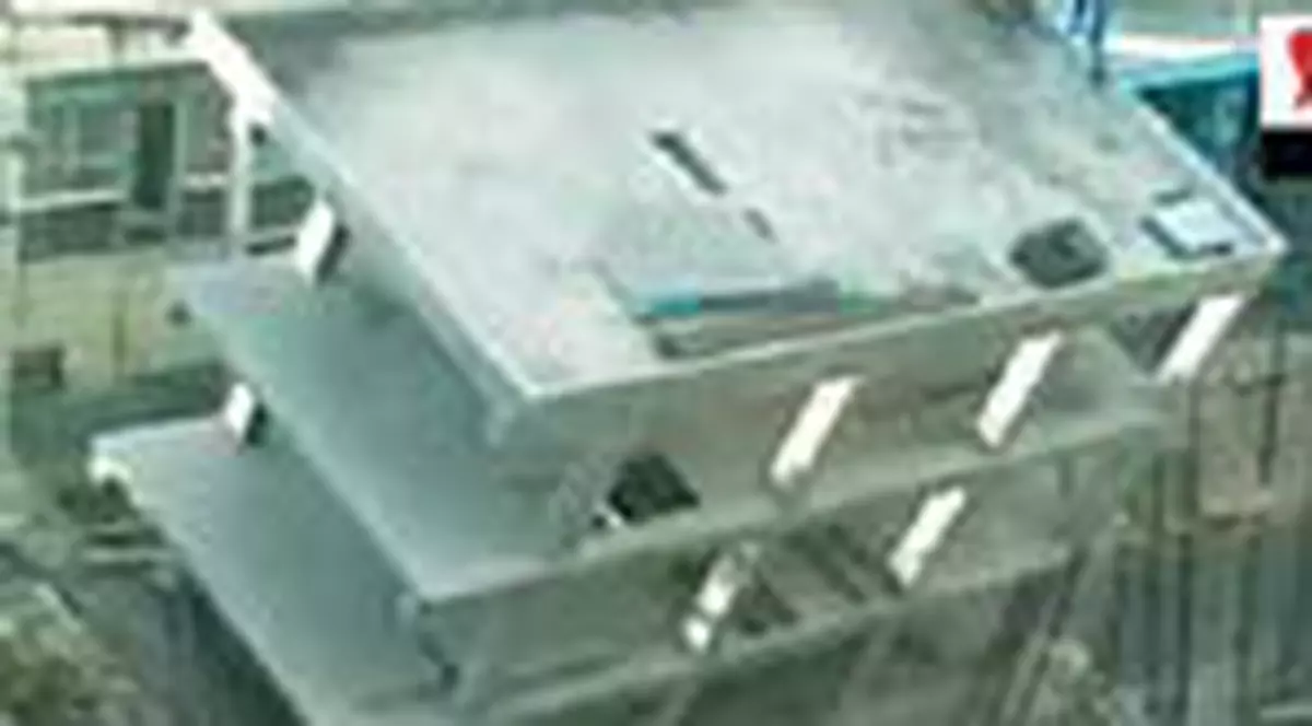 De cati muncitori e nevoie ca sa darami un mall?