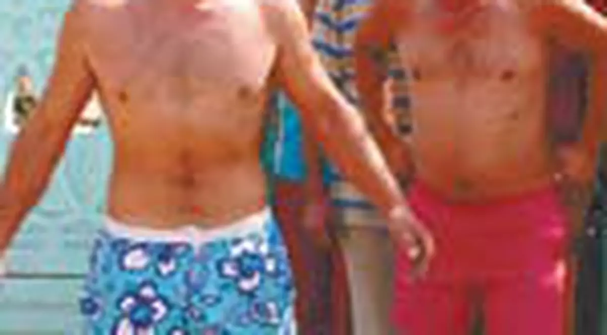 Gasit mort cu coasa infipta in piept