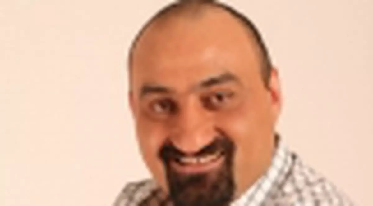 Gabi Jugaru canta, in premiera, la Happy Hour!