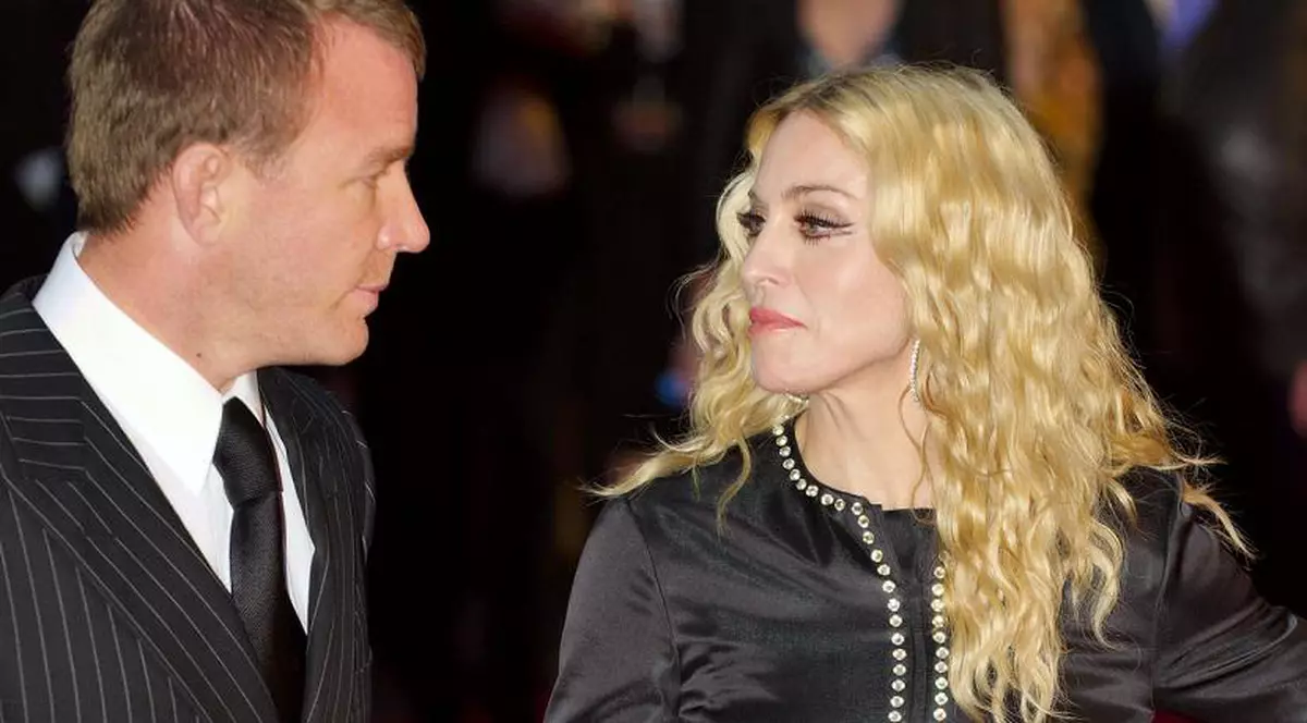 Guy: ”Madonna e KGB-istă”