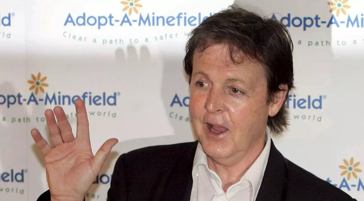 2 000 de lire sterline pe capul lui Paul McCartney 