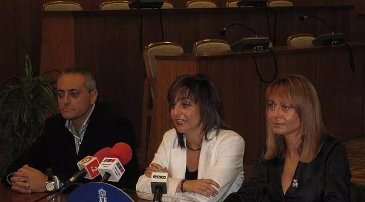 12 români au fost arestaţi în Spania