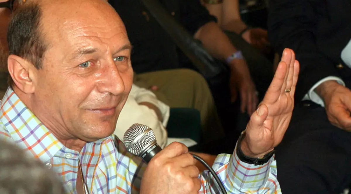 Băse pleacă în Spania