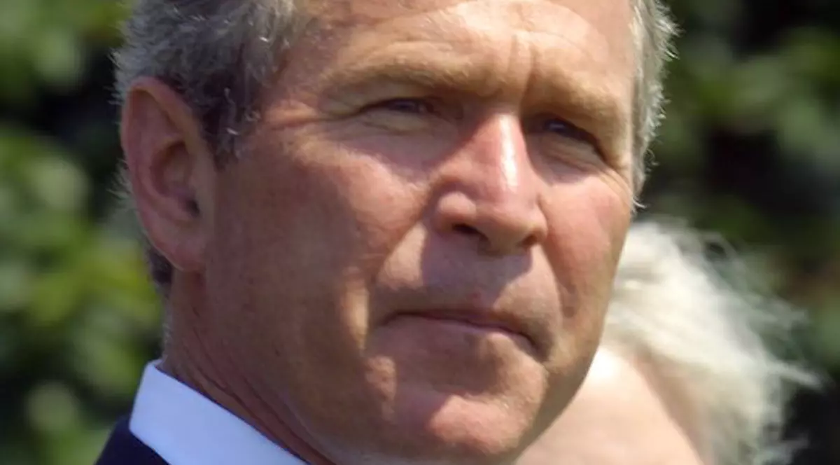 Bush, dat în judecată