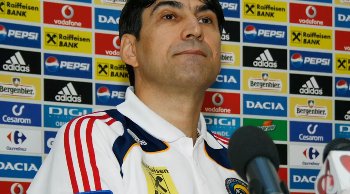 Piţurcă şochează cu selecţia pentru meciul contra Franţei