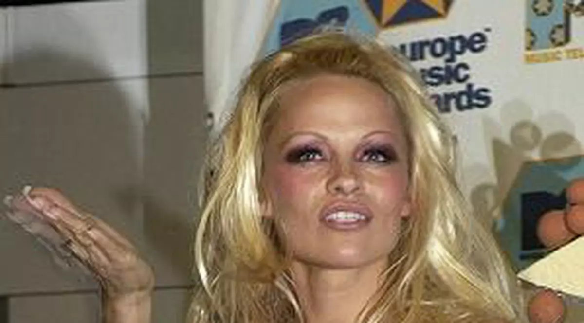 Pamela Anderson, exemplu de urmat la Hollywood