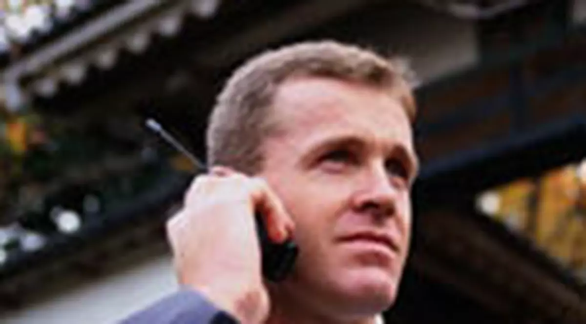 Convorbirile telefonice şi Internetul, monitorizate de guvernul britanic! 