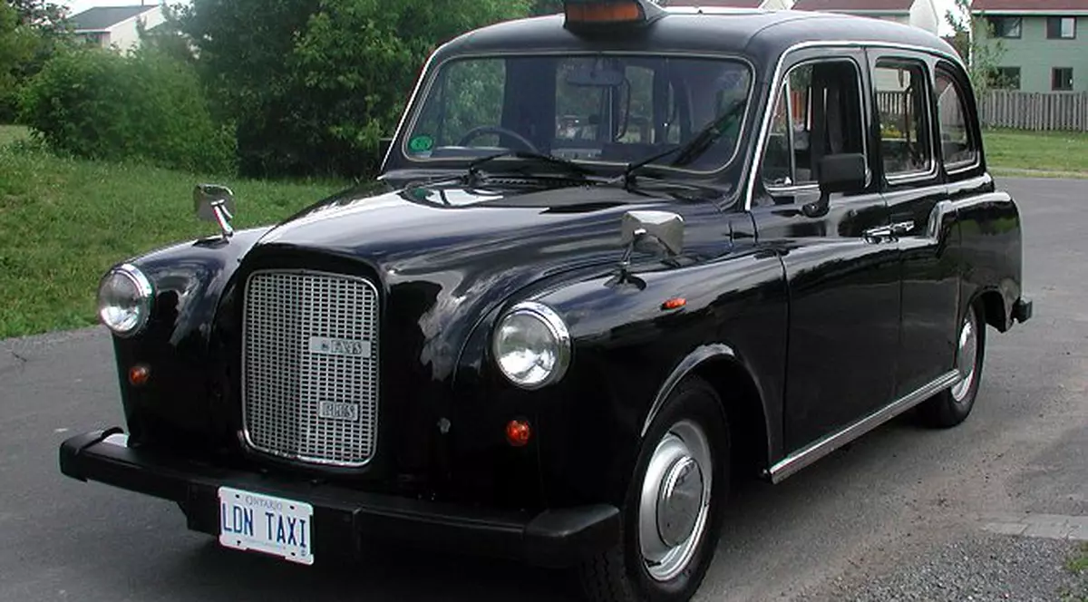 A mers cu taxiul de 2.000 de lire sterline!