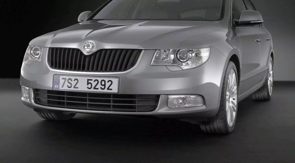 Skoda a lansat modelul Superb în România