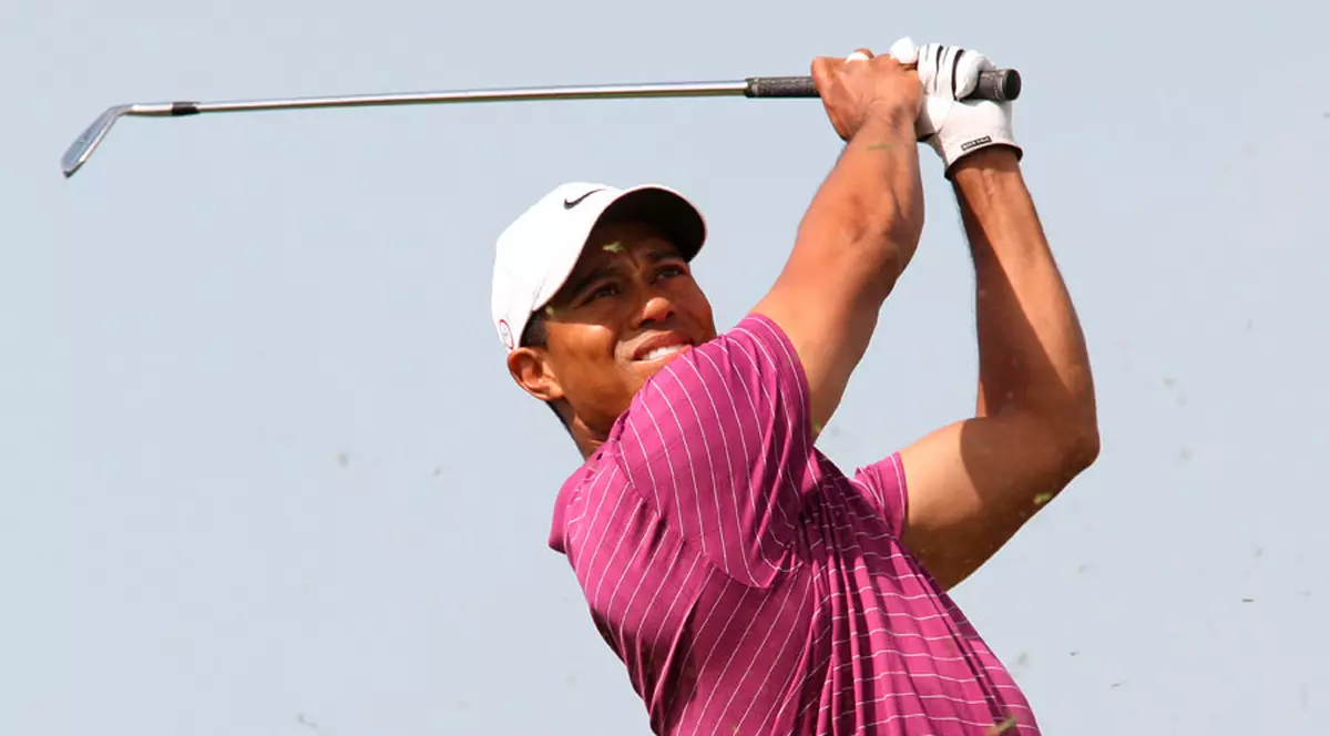 Asistentul lui Tiger Woods a donat 620.000 dolari