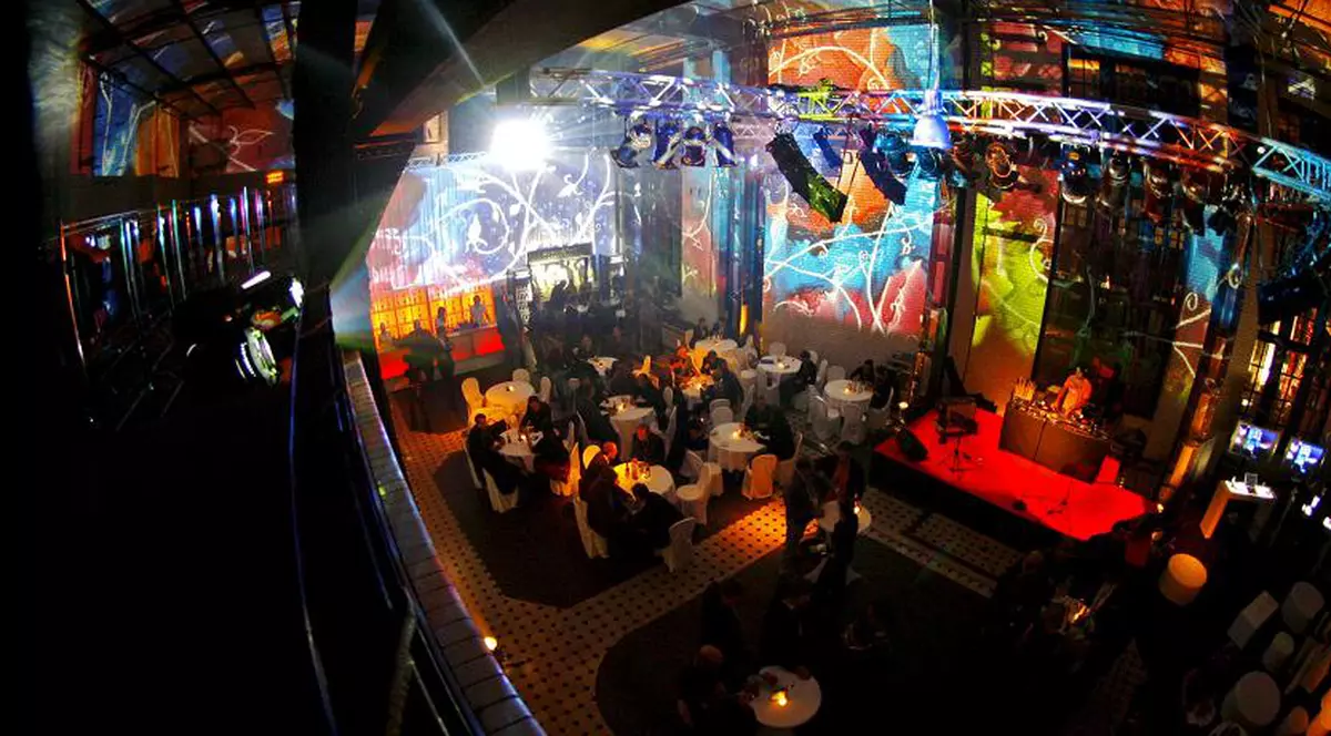 Un român a injunghiat un ungur într-o discotecă