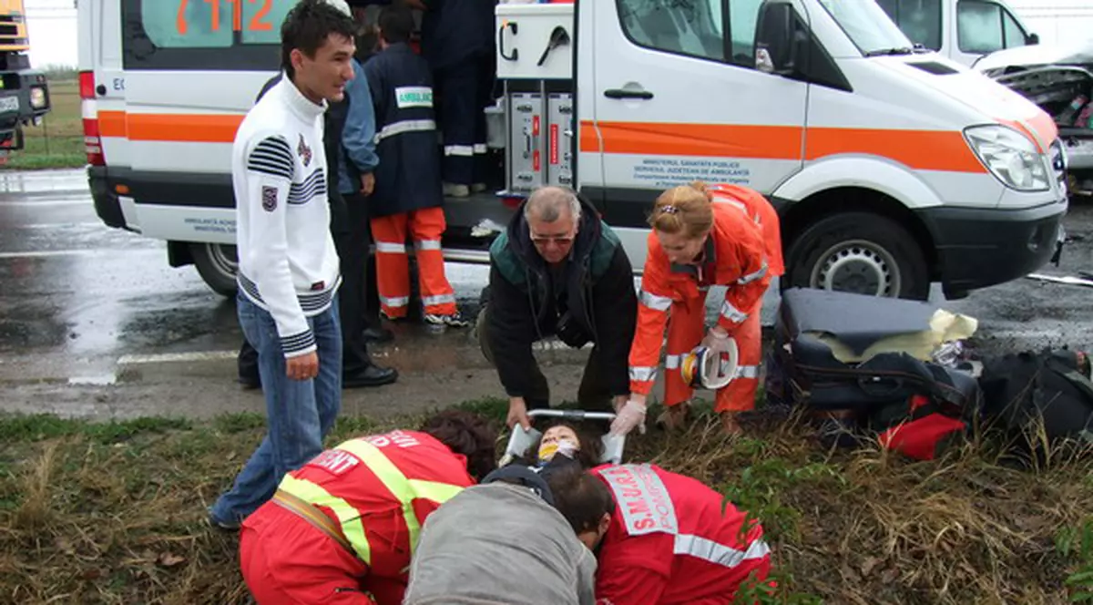 10 victime în urma unui accident în Oradea
