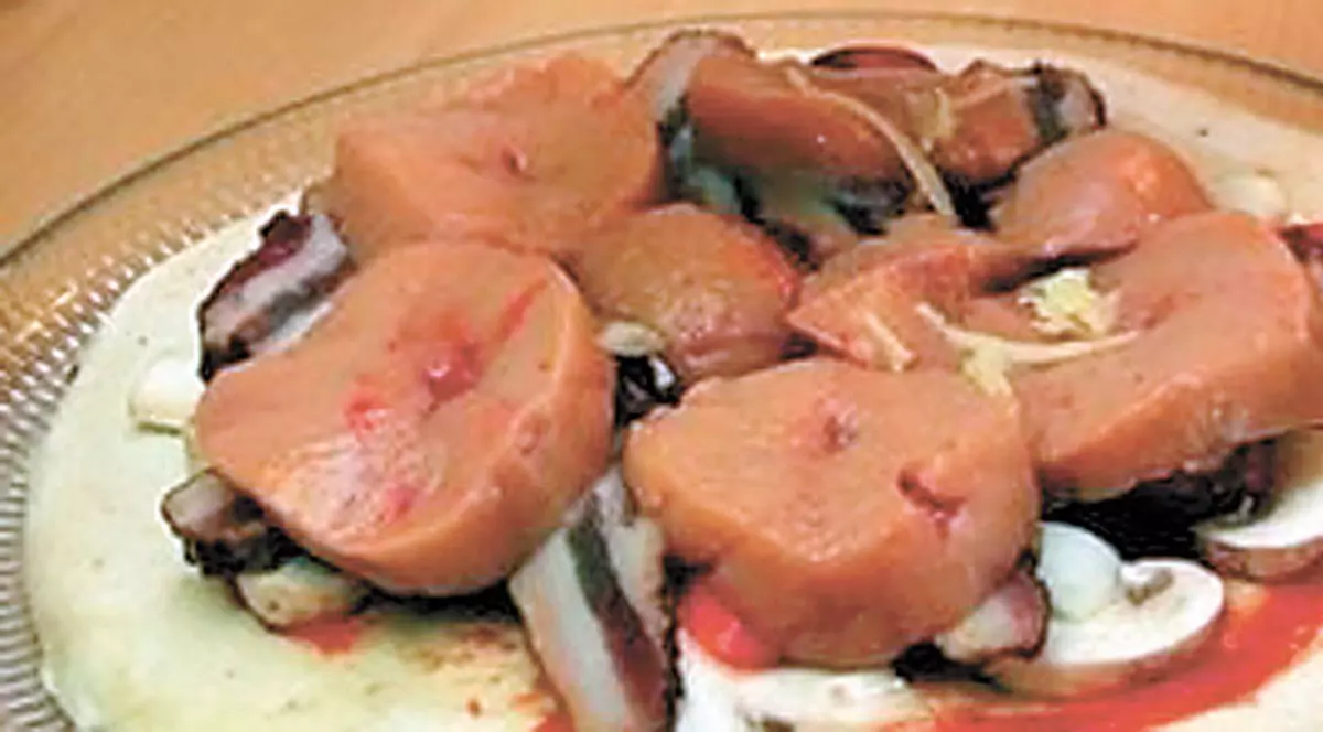 Poftim la pizza cu testicule!