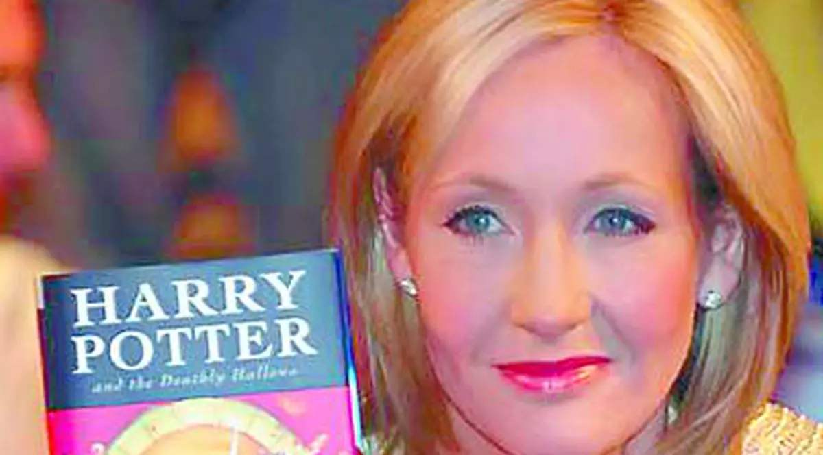 Mama lui Harry Potter face 3,5 milioane de euro pe săptămână