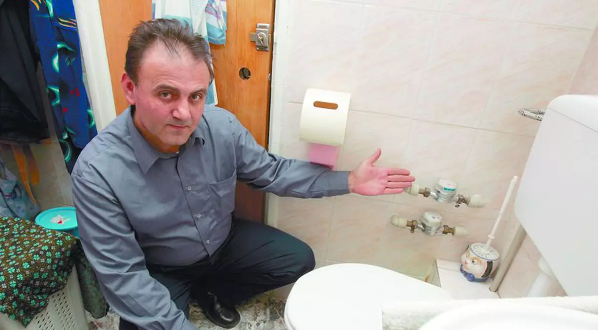 Opaina: "Asociaţia, obligată să ia în calcul apometrele"