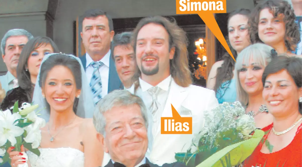 Dichiseanu «şi-a dat» fiica unui grec